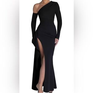 Elegant Black One Shoulder Dress New no tag